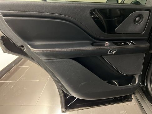 Used 2020 Lincoln Aviator Reserve w/ Elements Package Plus image 34