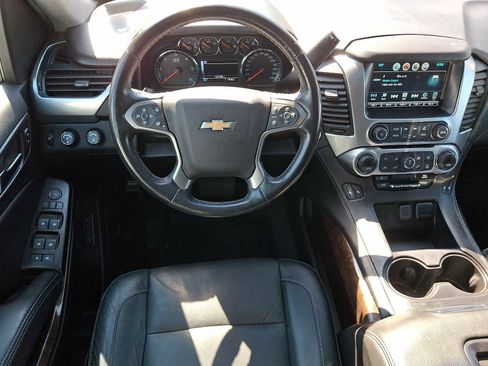 Used 2019 Chevrolet Tahoe LT w/ Luxury Package AWD/4WD image 11