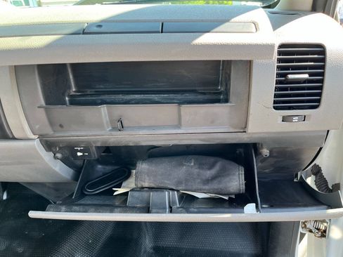 Used 2008 Chevrolet Silverado 3500 W/T w/ Snow Plow Prep Package AWD/4WD image 17