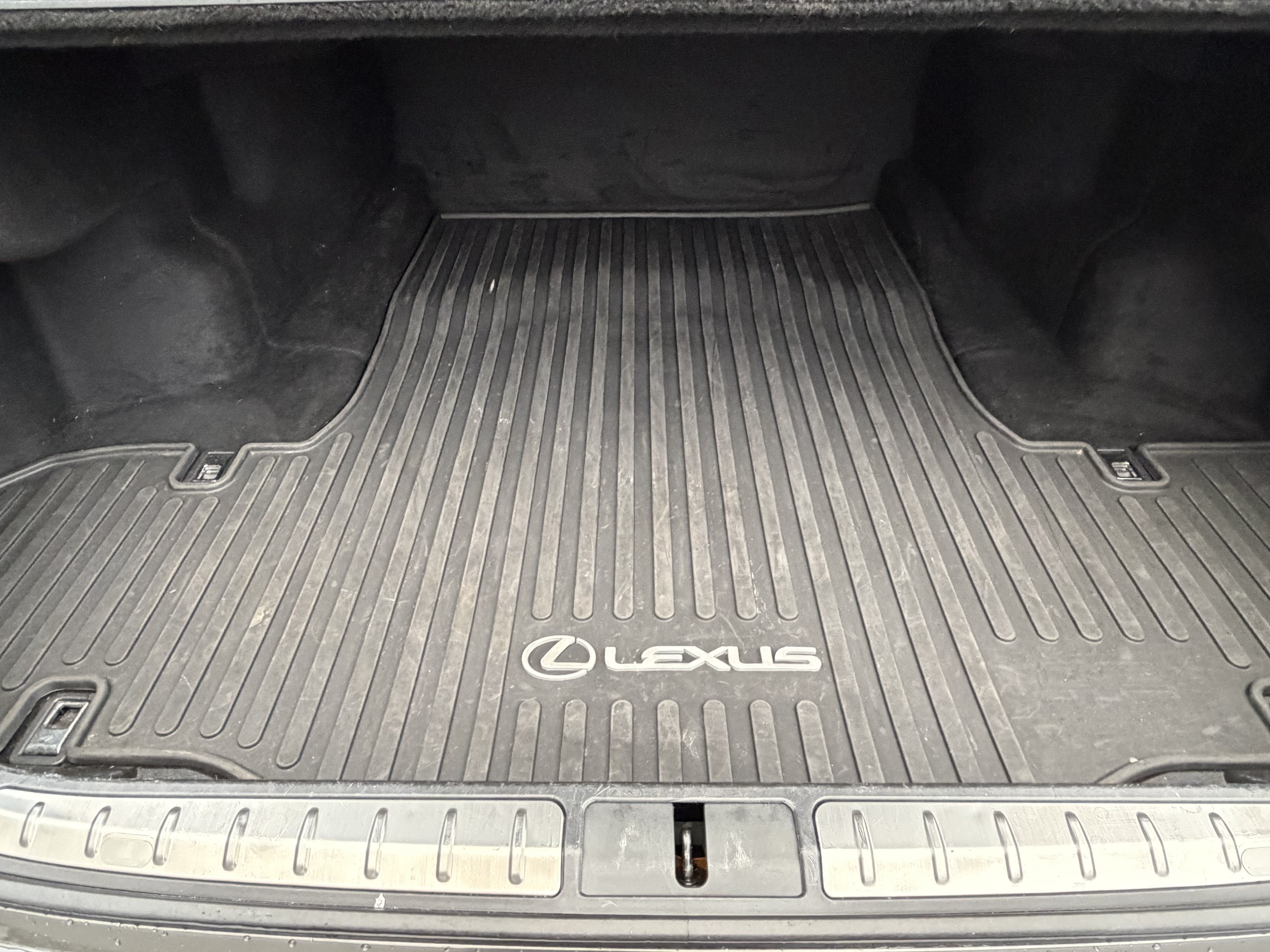 Used 2022 Lexus LS 500 w/ Interior Upgrade Package RWD image 48