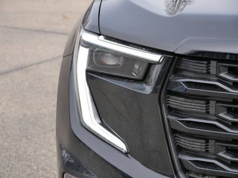 New 2026 GMC Acadia Elevation w/ Black Edition AWD/4WD image 4