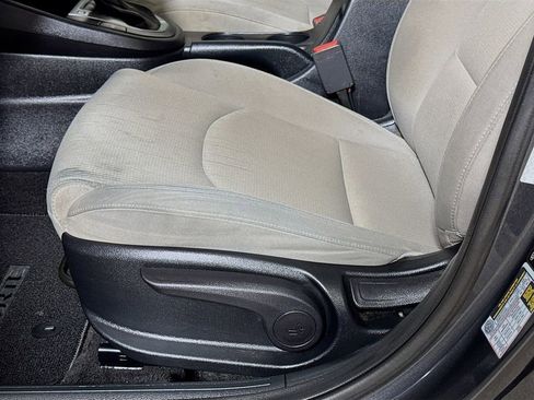 Used 2020 Kia Forte LXS FWD image 16
