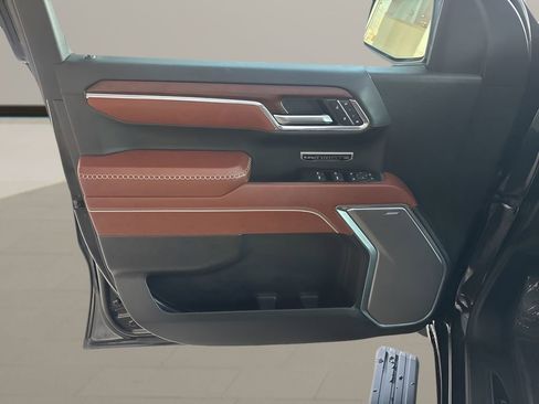Used 2024 GMC Sierra 1500 Denali Ultimate image 7