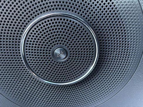 Used 2022 Ford Expedition Max Limited image 16