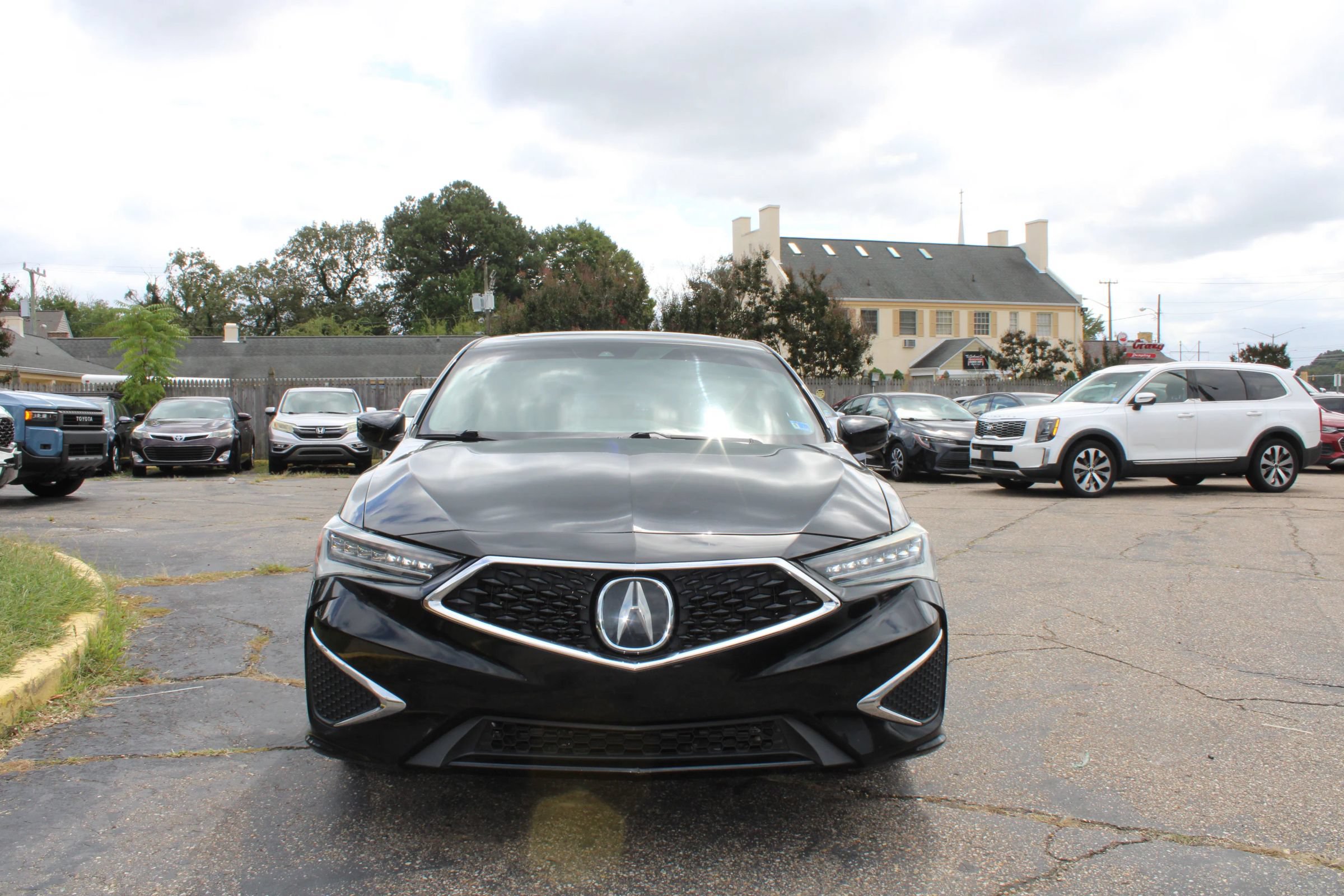 Used 2019 Acura ILX FWD image 2