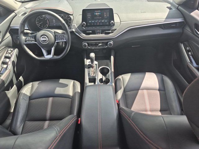 Used 2025 Nissan Altima 2.5 SR FWD image 25