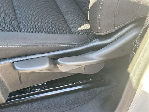 New 2026 GMC Canyon Elevation w/ LPO, Black Badging Package image 20