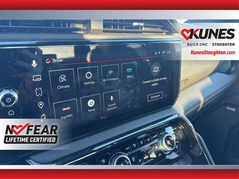 Used 2025 GMC Sierra 1500 AT4 image 28