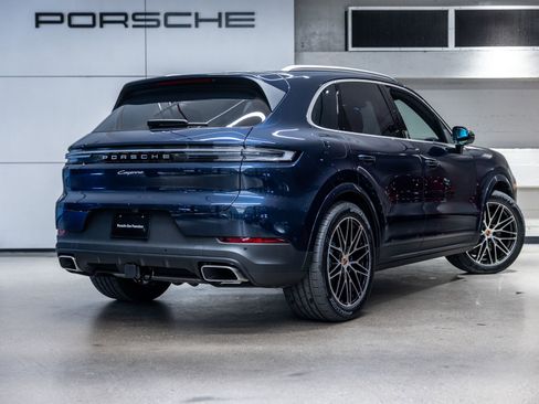 New 2026 Porsche Cayenne image 8
