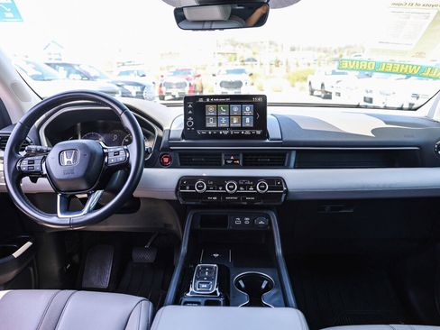 Used 2023 Honda Pilot EX-L image 2