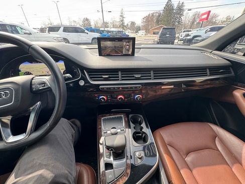 Used 2019 Audi Q7 3.0T Premium w/ Cold Weather Package image 21