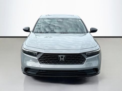 Used 2025 Honda Accord Sport image 2