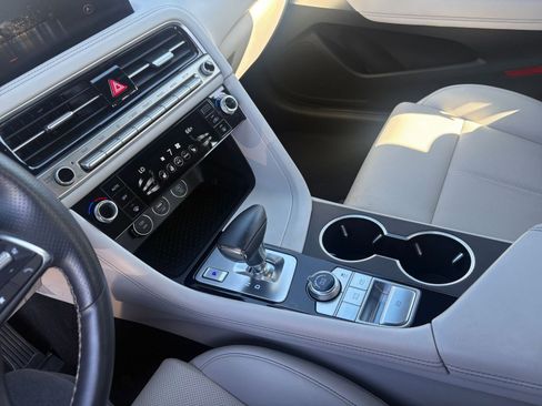 Used 2025 Genesis G70 2.5T AWD/4WD image 43