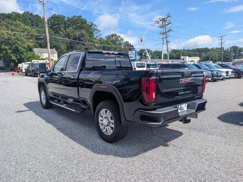 Used 2021 GMC Sierra 2500 Denali w/ Denali Ultimate Package AWD/4WD image 5