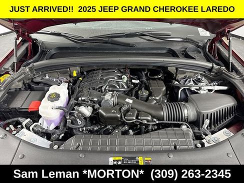New 2025 Jeep Grand Cherokee Laredo w/ Luxury Tech Group I image 29