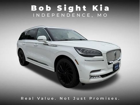 Used 2021 Lincoln Aviator Reserve w/ Equipment Group 208A AWD/4WD image 19
