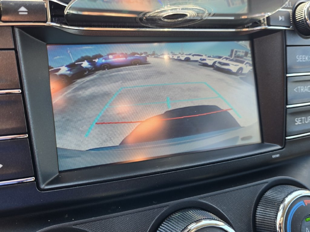 Used 2017 Toyota RAV4 LE FWD image 19