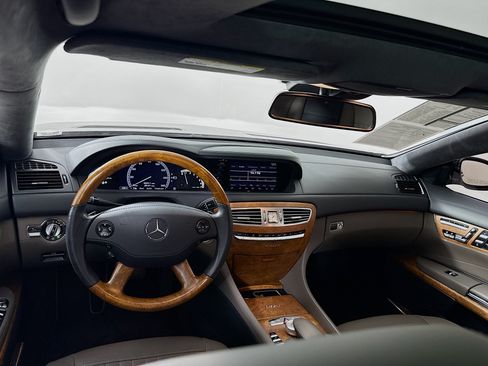 Used 2009 Mercedes-Benz CL 550 4MATIC image 25