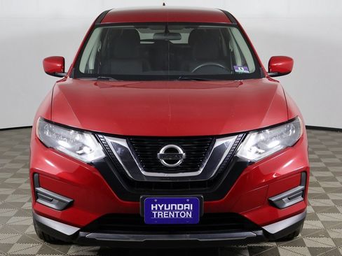 Used 2017 Nissan Rogue S image 8