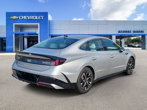 Used 2025 Hyundai Sonata SEL FWD image 4