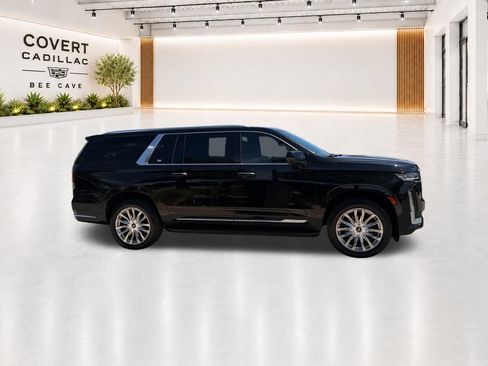 Used 2022 Cadillac Escalade ESV Premium Luxury AWD/4WD image 13