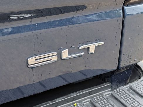 Used 2020 GMC Sierra 1500 SLT w/ SLT Convenience Package AWD/4WD image 12
