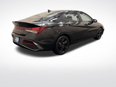 Certified 2026 Hyundai Elantra Sport w/ Cargo Package FWD image 5