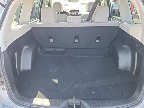 Used 2017 Subaru Forester 2.5i Premium w/ All-Weather Package image 9