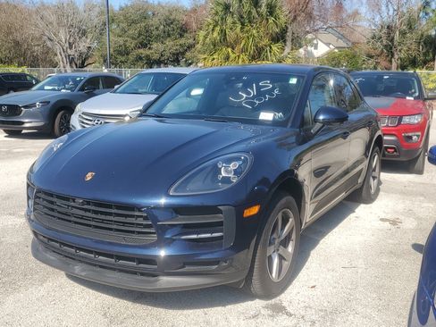 Used 2021 Porsche Macan image 2