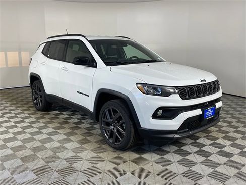 New 2026 Jeep Compass Latitude image 7