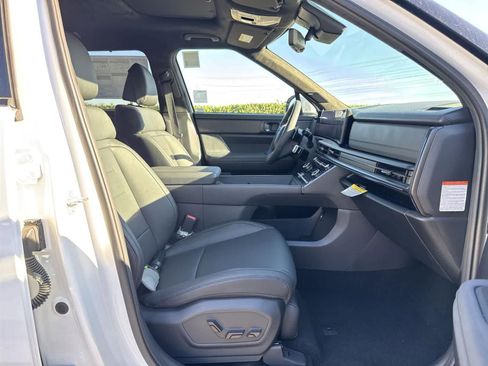 New 2025 Hyundai Santa Fe Calligraphy image 28