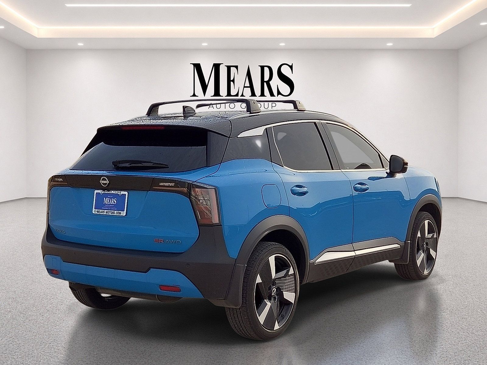 Used 2025 Nissan Kicks SR w/ Illumination Package AWD/4WD image 5