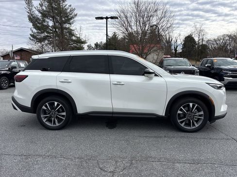 Used 2025 INFINITI QX60 Luxe image 11