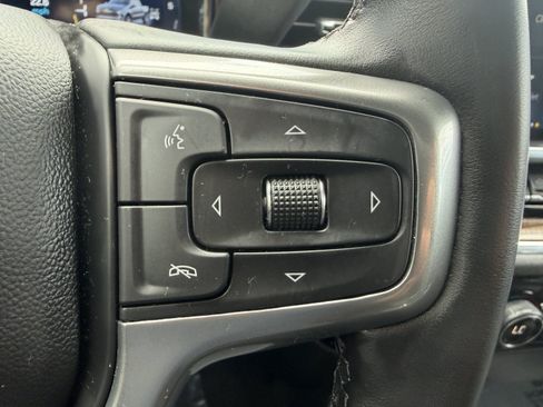 Used 2023 Chevrolet Silverado 1500 LT AWD/4WD image 27