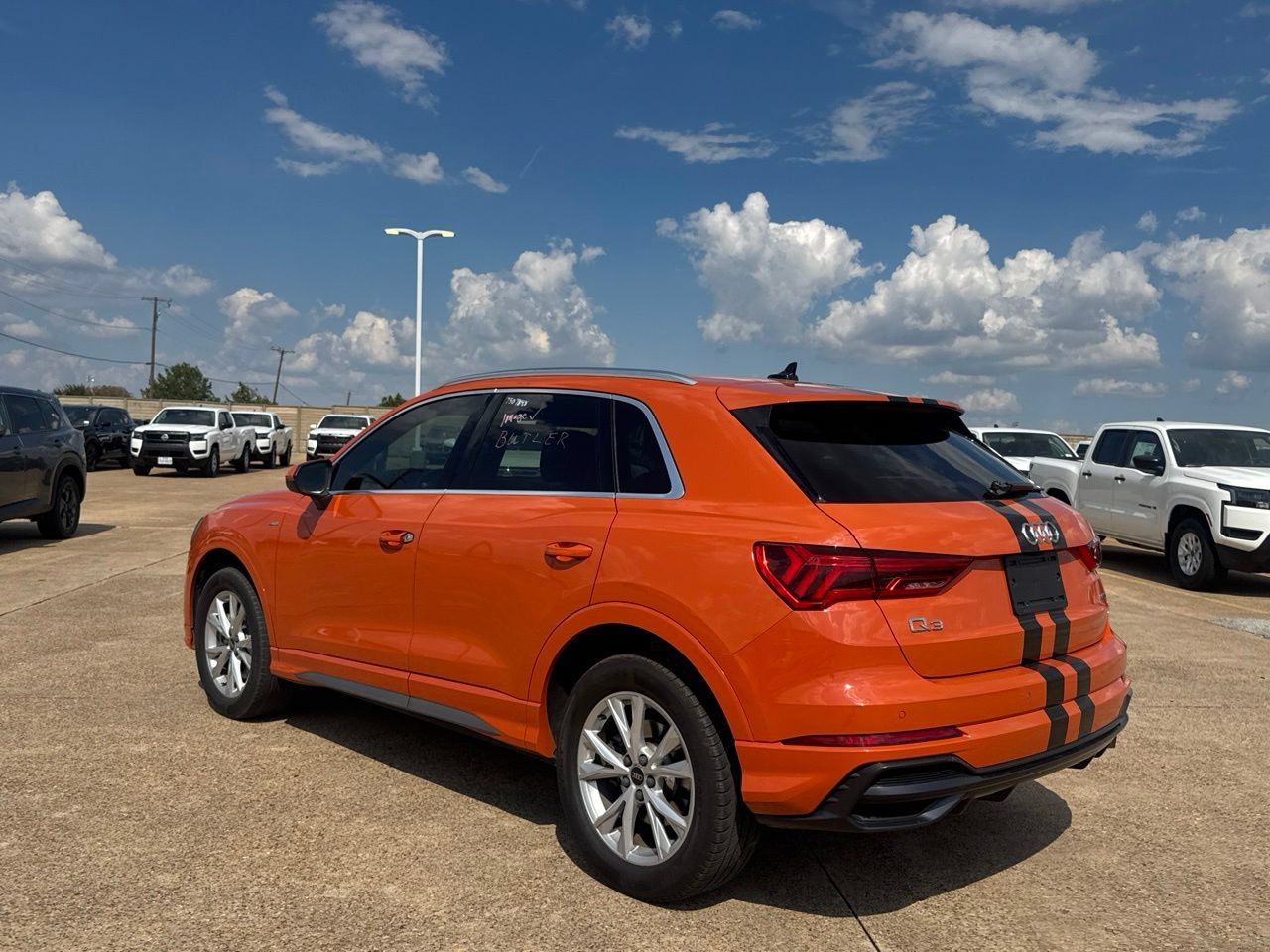 Used 2022 Audi Q3 2.0T Premium Plus w/ Premium Plus Package AWD/4WD image 13