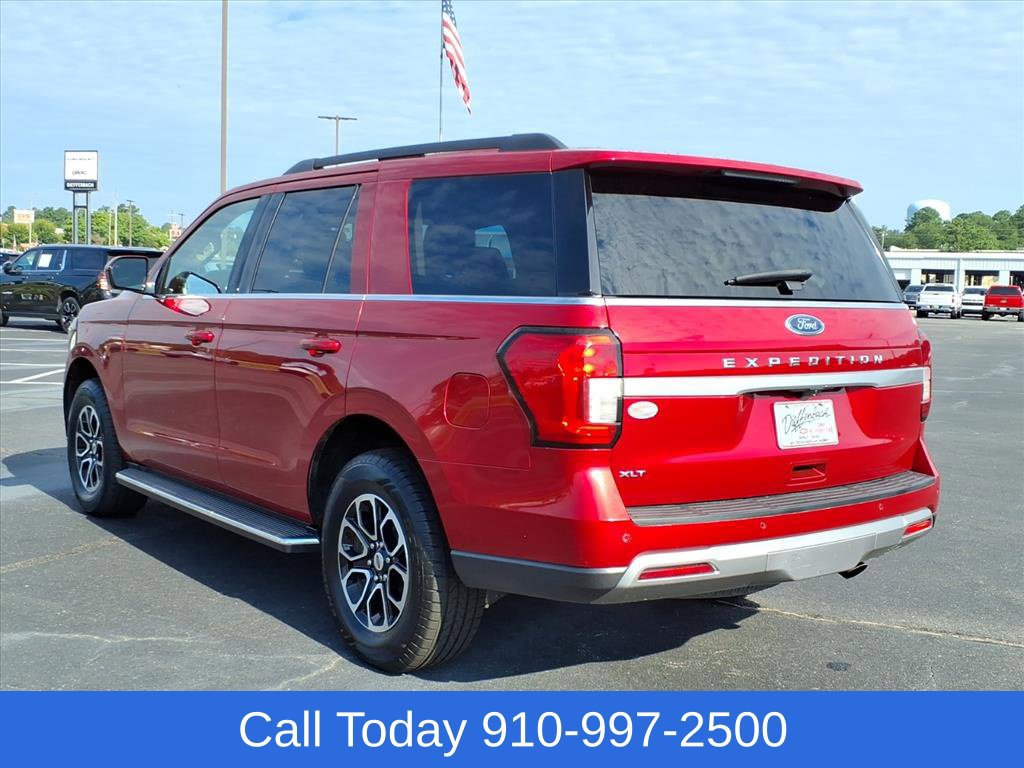 Used 2022 Ford Expedition XLT AWD/4WD image 5