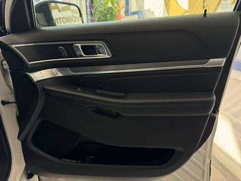 Used 2018 Ford Explorer Sport AWD/4WD image 32