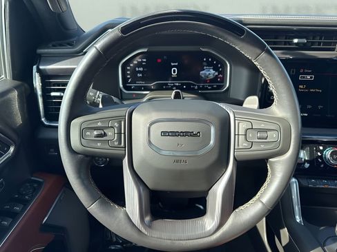 Used 2023 GMC Sierra 1500 Denali Ultimate image 16