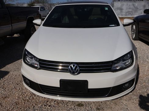 Used 2012 Volkswagen Eos Lux image 2