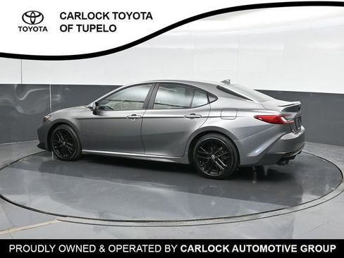 Used 2025 Toyota Camry SE w/ Convenience Package image 10