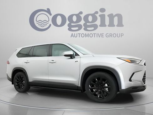 New 2026 Toyota Grand Highlander AWD image 24