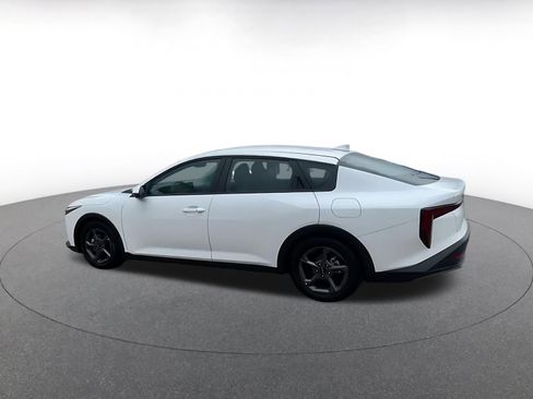 Used 2025 Kia K4 LXS image 10
