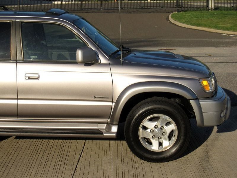 Used 2002 Toyota 4Runner SR5 RWD image 10