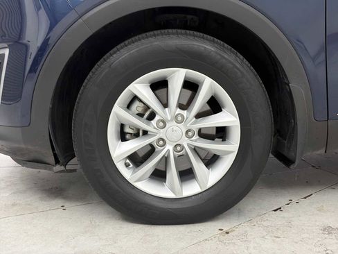 Used 2018 Kia Sorento AWD image 18