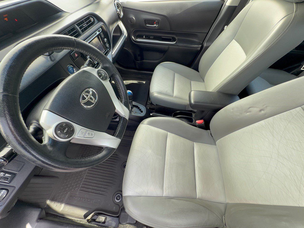 Used 2016 Toyota Prius C Four FWD image 5