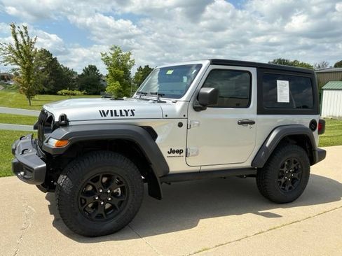 Used 2023 Jeep Wrangler Sport AWD/4WD image 1