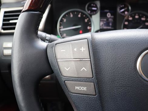 Used 2015 Lexus LX 570 4WD image 62