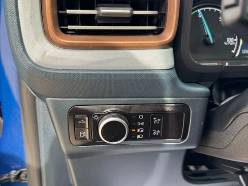 Used 2024 Ford Maverick Lariat image 29