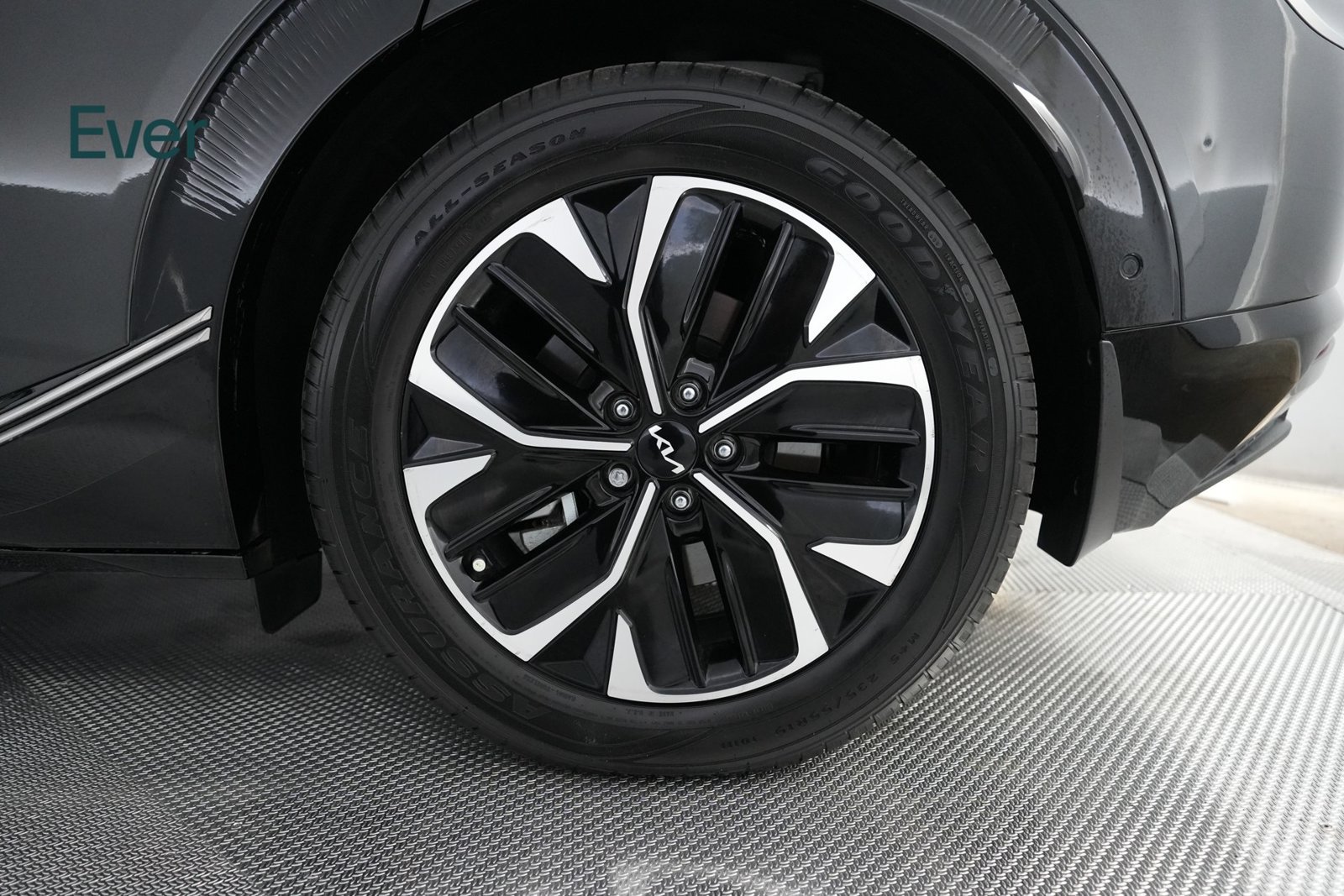 Used 2023 Kia EV6 Wind w/ Wind Technology Package RWD image 9