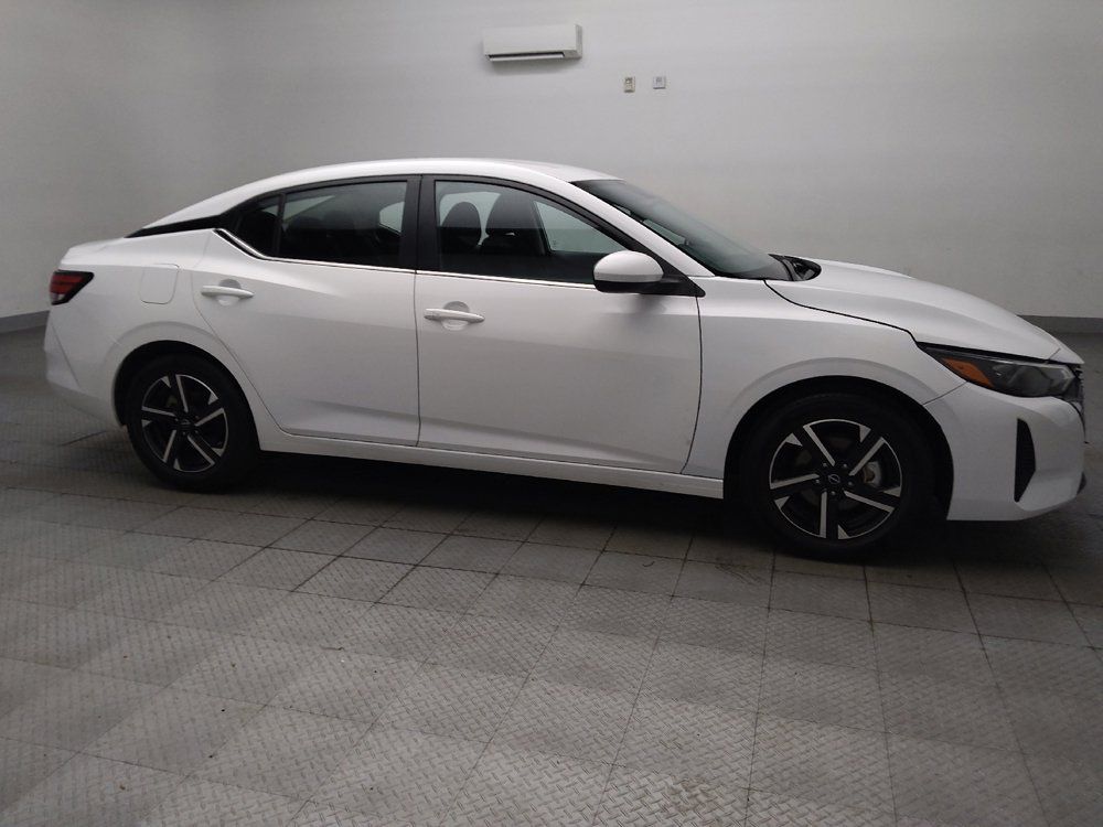 Used 2025 Nissan Sentra SV FWD image 11